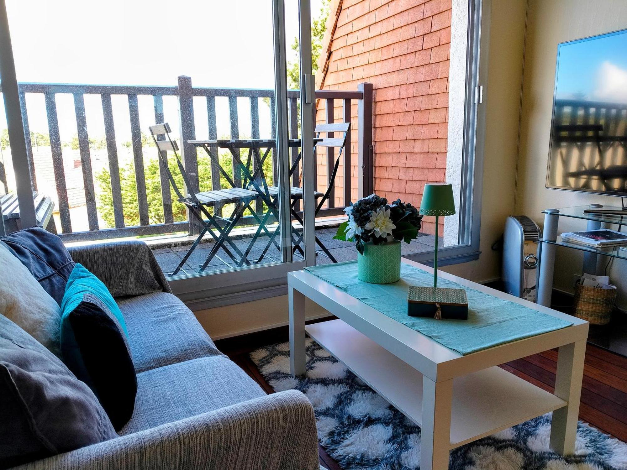 Apartment Bel Refait A Neuf, Calme Et Ensoleille