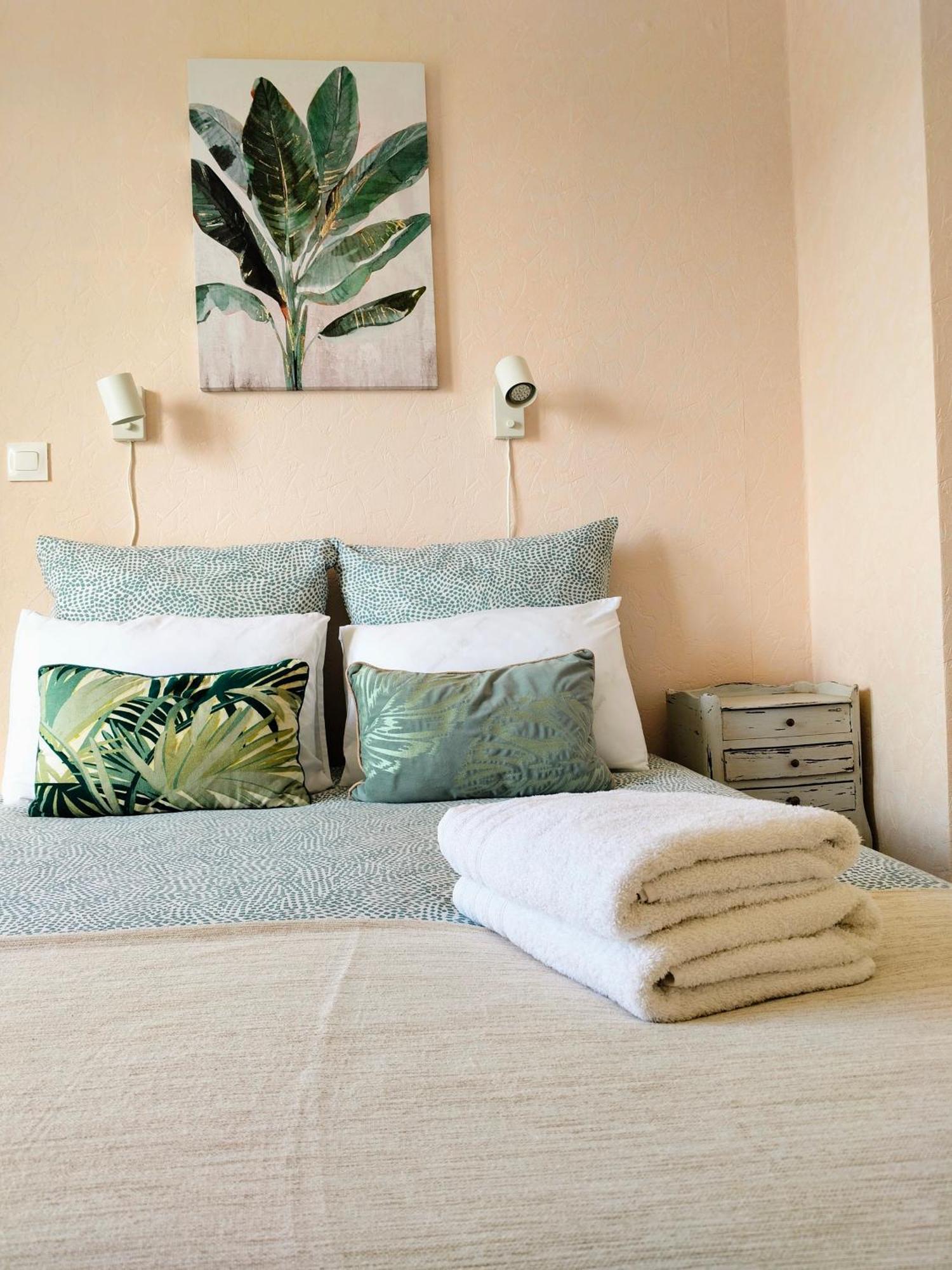 Apartment Bel Refait A Neuf, Calme Et Ensoleille Cabourg